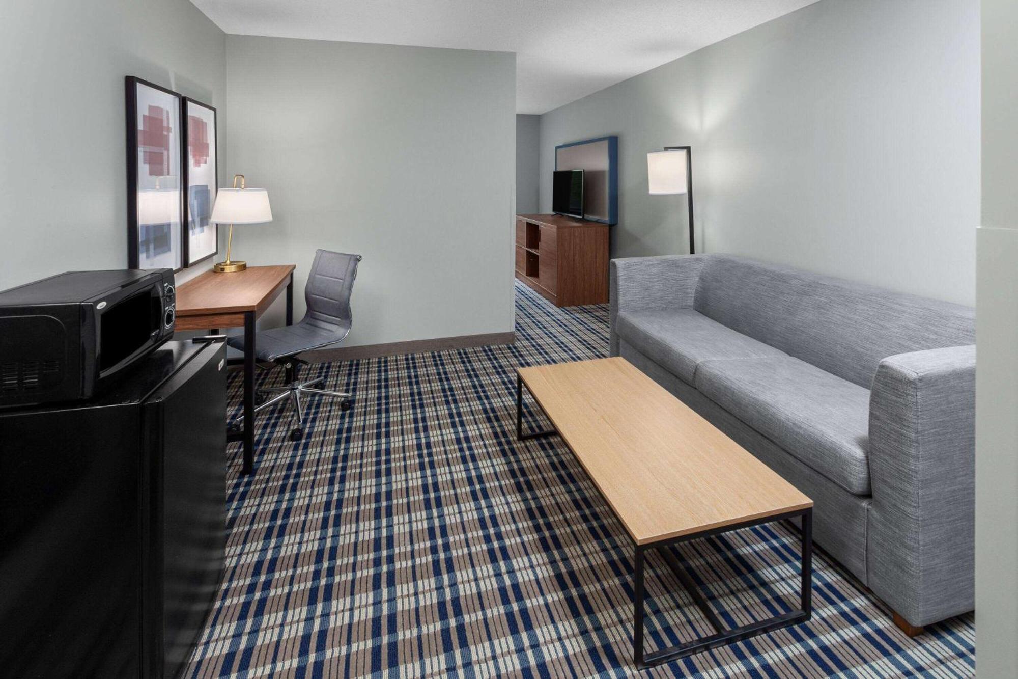 Americinn By Wyndham Eagle River Downtown Exterior photo